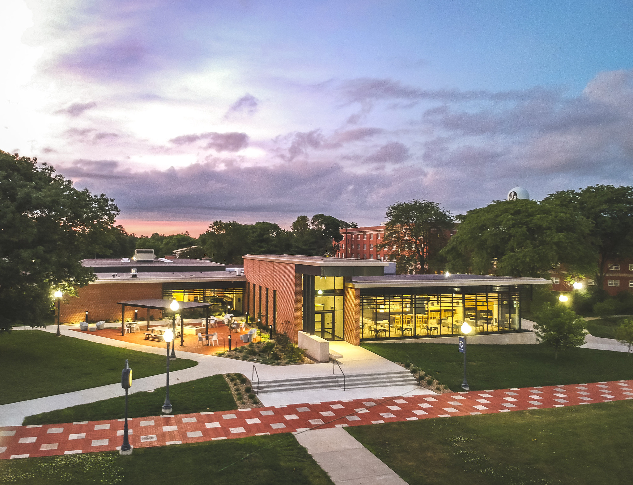 Graceland university library 2025 hours